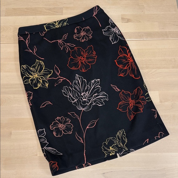 Tahari Dresses & Skirts - Tahari Black Pencil Skirt with Red‎ and Yellow Floral Design